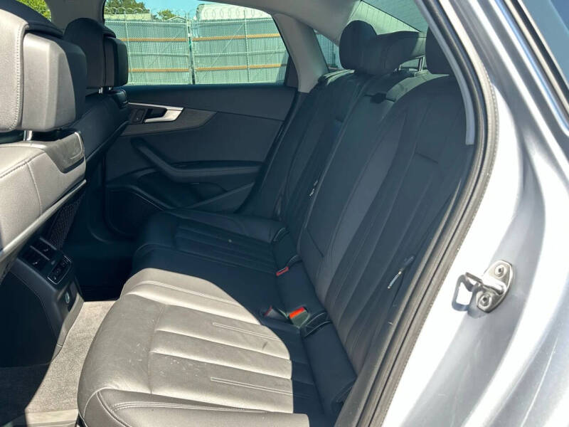 2018 Audi A4 2.0T quattro Prestige