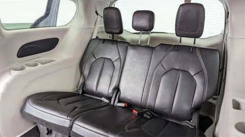 2020 Chrysler Voyager LXi