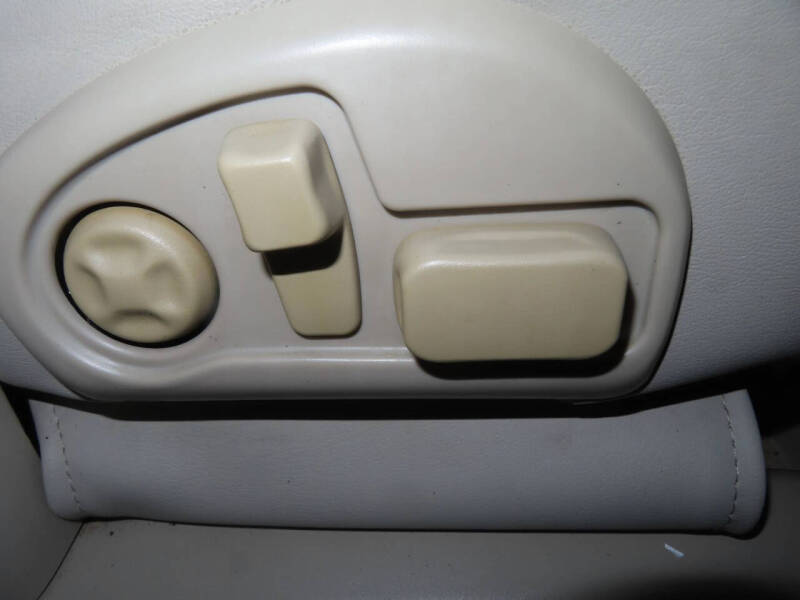 2003 Cadillac DeVille
