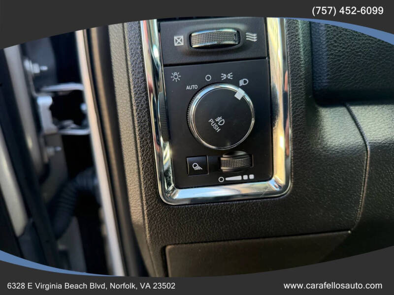 2019 RAM 1500 Classic Laramie