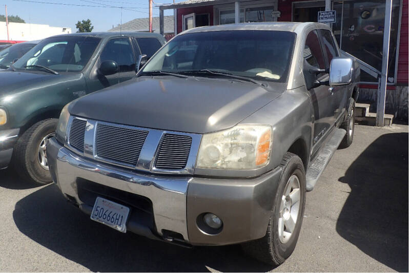 2006 Nissan Titan for sale at Universal Auto in Bellflower CA