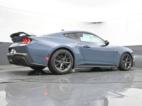 2025 Ford Mustang Dark Horse