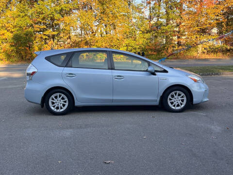 2012 Toyota Prius v Three