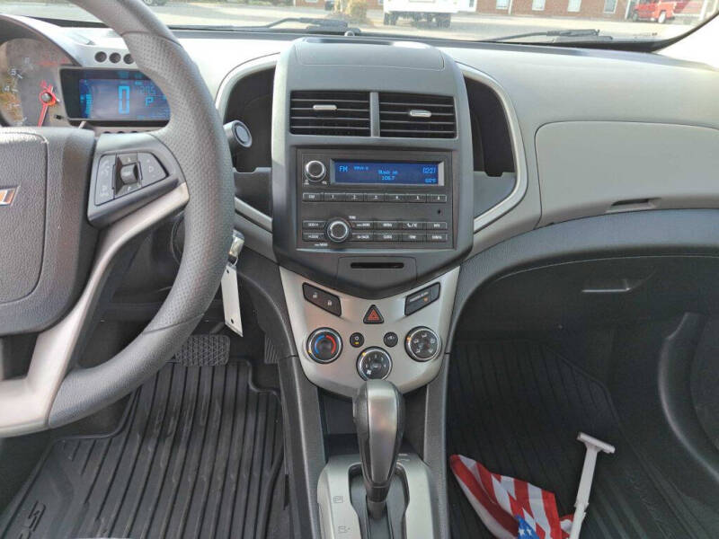 2016 Chevrolet Sonic LS Auto