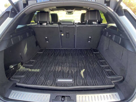 2021 Land Rover Range Rover Velar P250 R-Dynamic S