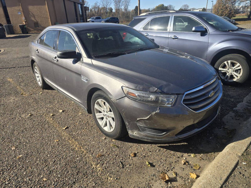 2014 Ford Taurus SE