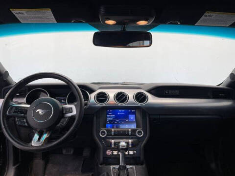 2020 Ford Mustang EcoBoost