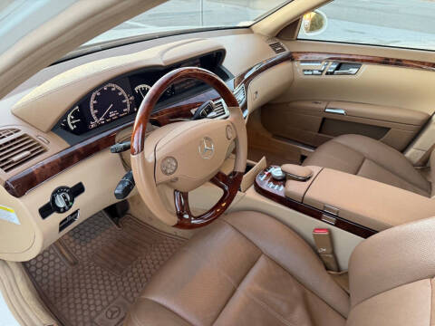 2008 Mercedes-Benz S-Class S 550 4MATIC