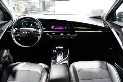 2023 Kia Niro EX