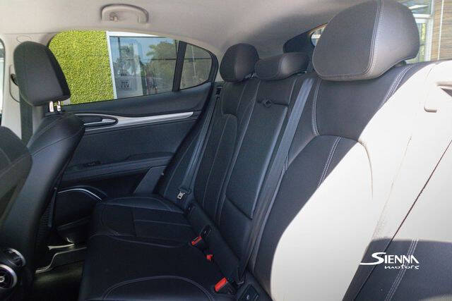 2019 Alfa Romeo Stelvio Sport