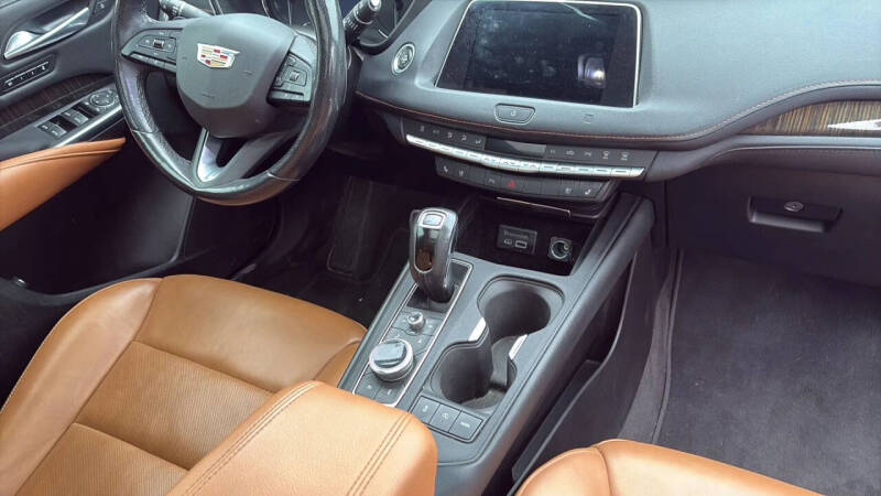 2019 Cadillac XT4 Sport