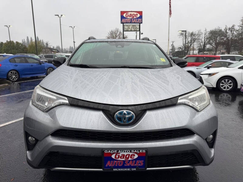 2017 Toyota RAV4 Hybrid SE