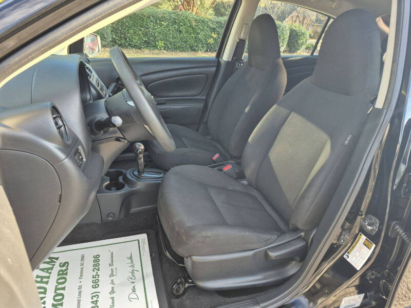 2017 Nissan Versa 1.6 S Plus