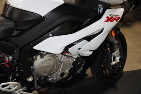 2016 BMW S1OOOXR