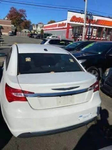 2014 Chrysler 200 LX