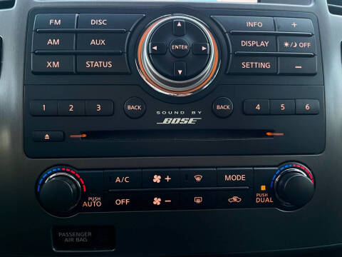 2013 Nissan Armada SV