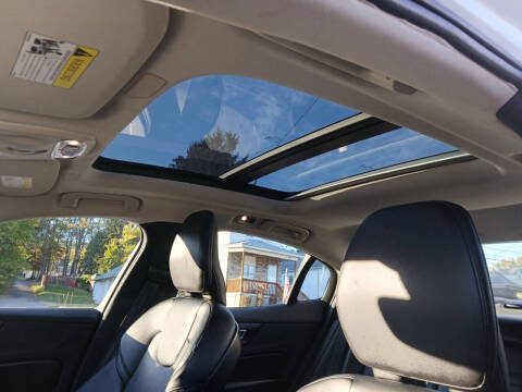 2019 Volvo S60 T6 Momentum