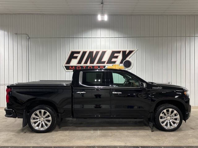 Used 2021 Chevrolet Silverado 1500 High Country with VIN 1GCUYHEL2MZ175363 for sale in Finley, ND