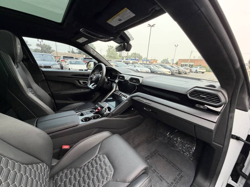 2022 Lamborghini Urus