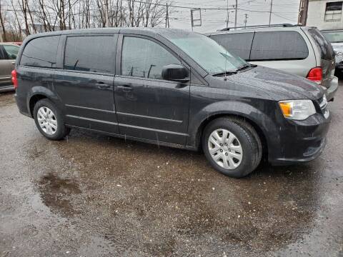 2008 Chrysler Town and Country for sale at MEDINA WHOLESALE LLC in Wadsworth OH