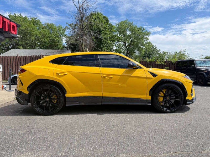 2020 Lamborghini Urus