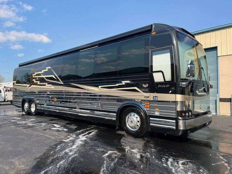 2005 Prevost XL2