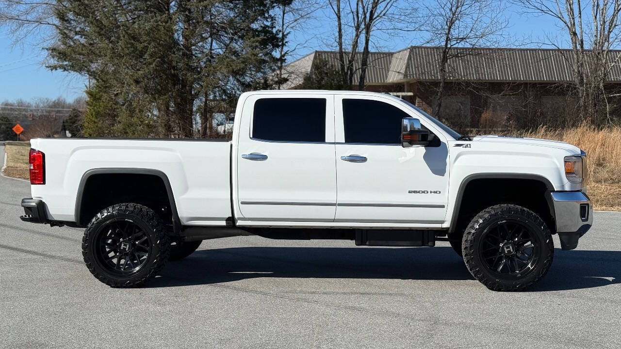 GMCSierra 2500HD2