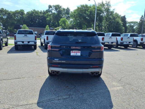2025 GMC Acadia Elevation