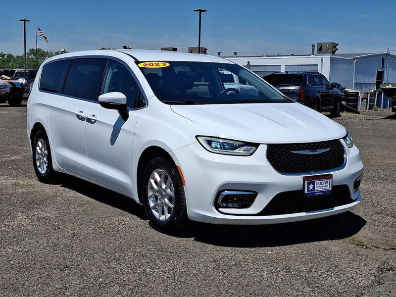 2023 Chrysler Pacifica Touring L