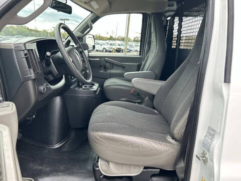 2023 GMC Savana 2500