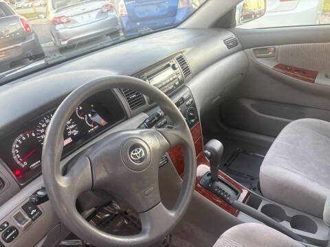 2005 Toyota Corolla LE