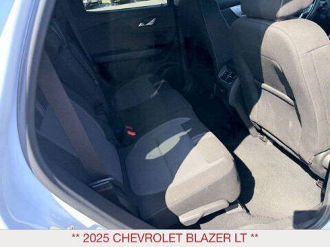 2025 Chevrolet Blazer LT