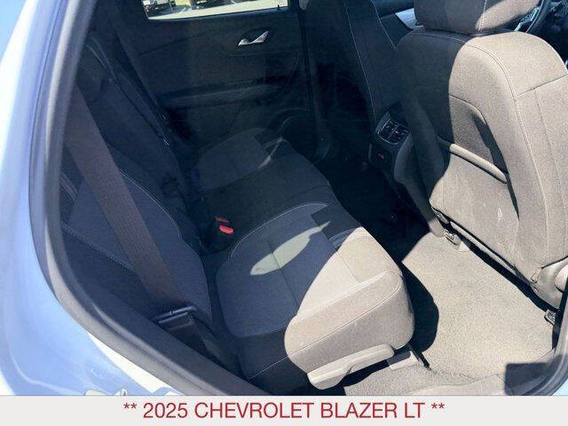 2025 Chevrolet Blazer LT