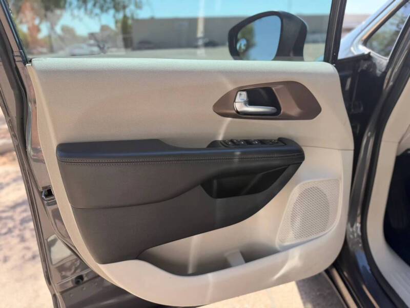2018 Chrysler Pacifica L