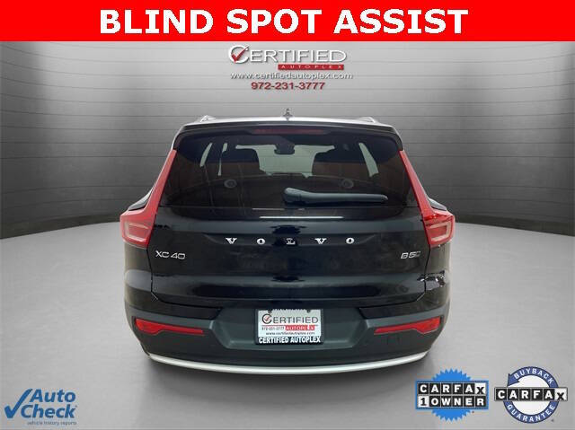 2025 Volvo XC40 B5 Core Bright Theme