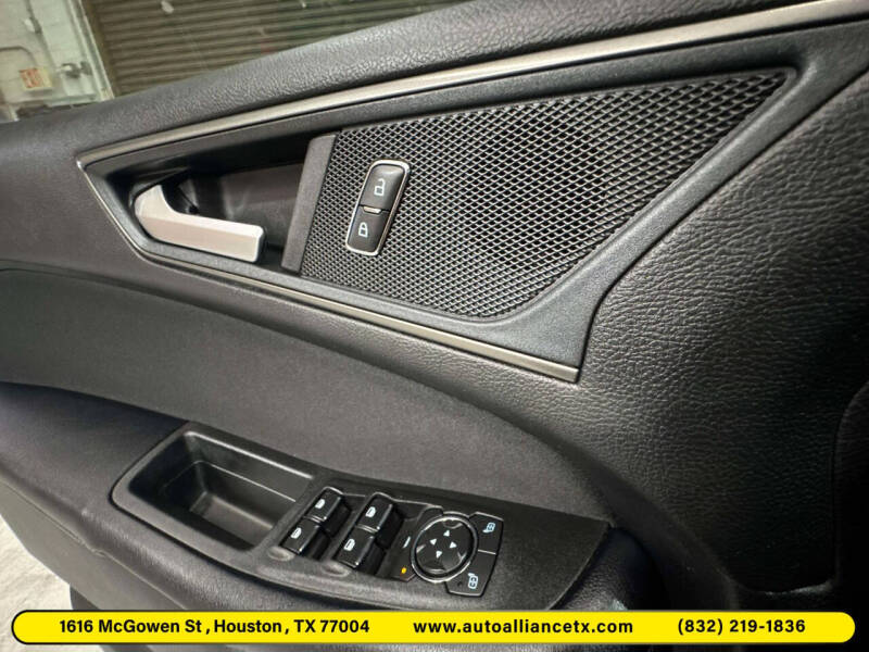 2018 Ford Edge SE