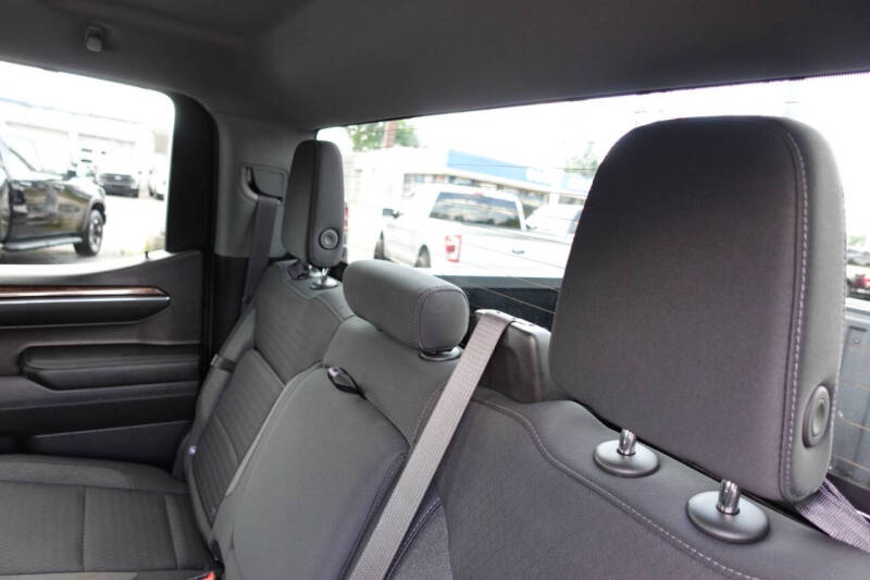 2024 GMC Sierra 1500 Elevation Standard