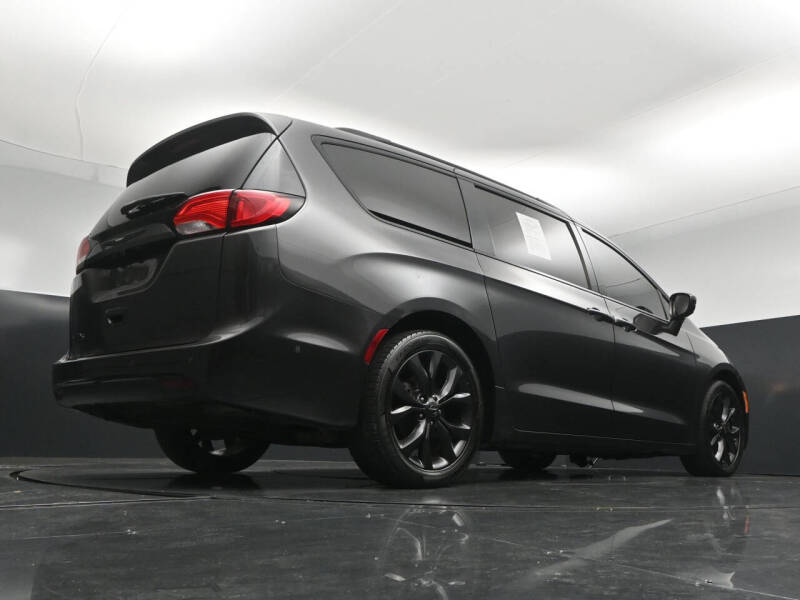 2019 Chrysler Pacifica Touring L Plus