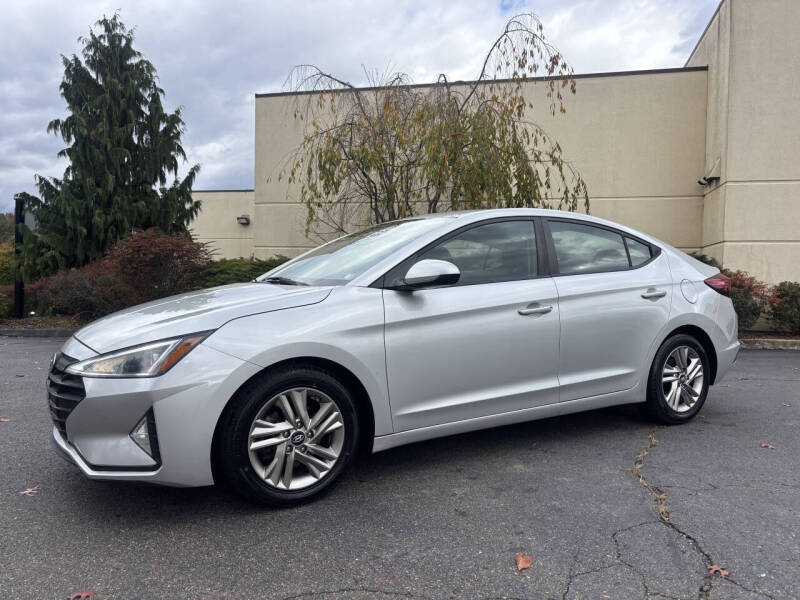 2019 Hyundai Elantra SEL's photo