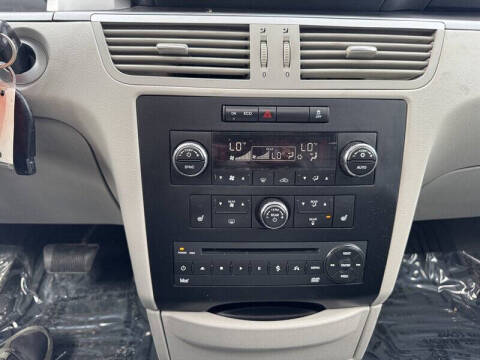 2012 Volkswagen Routan