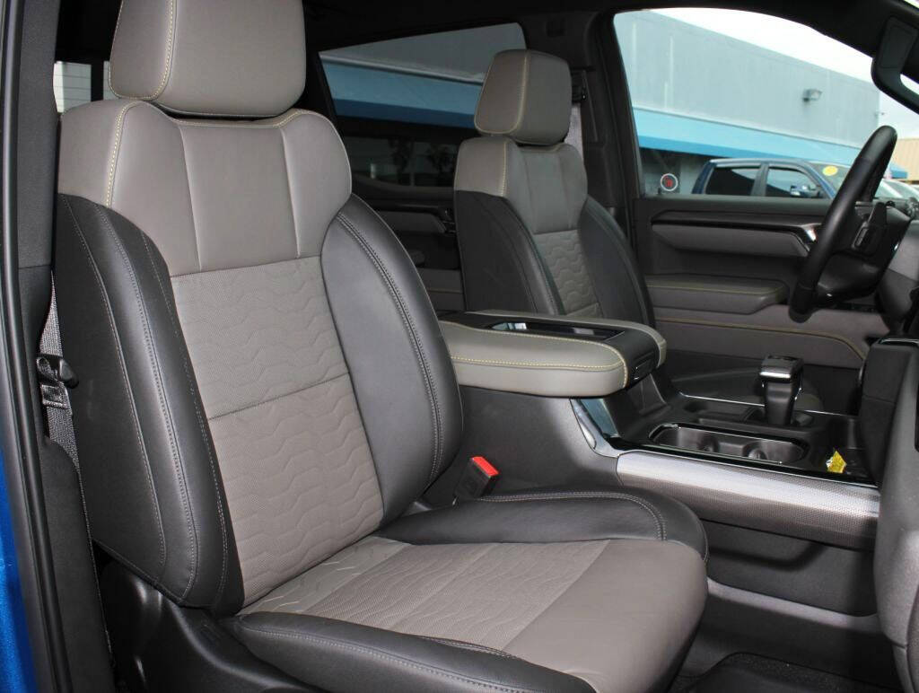 2022 Chevrolet Silverado 1500  - $67,995