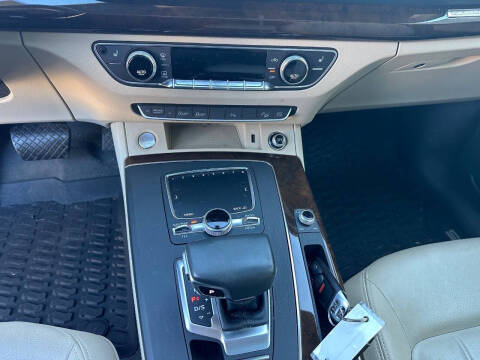 2019 Audi Q5 quattro Premium Plus 45 TFSI