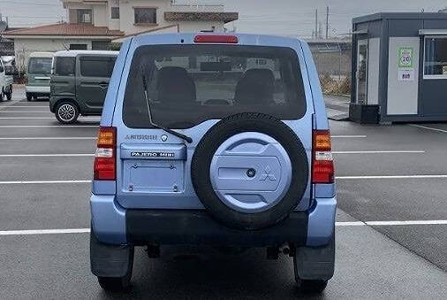 2000 Mitsubishi Pajero Mini