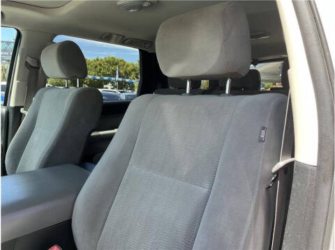 2016 Toyota Sequoia SR5