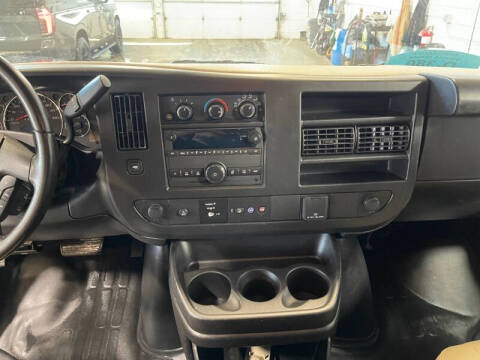 2023 Chevrolet Express 2500