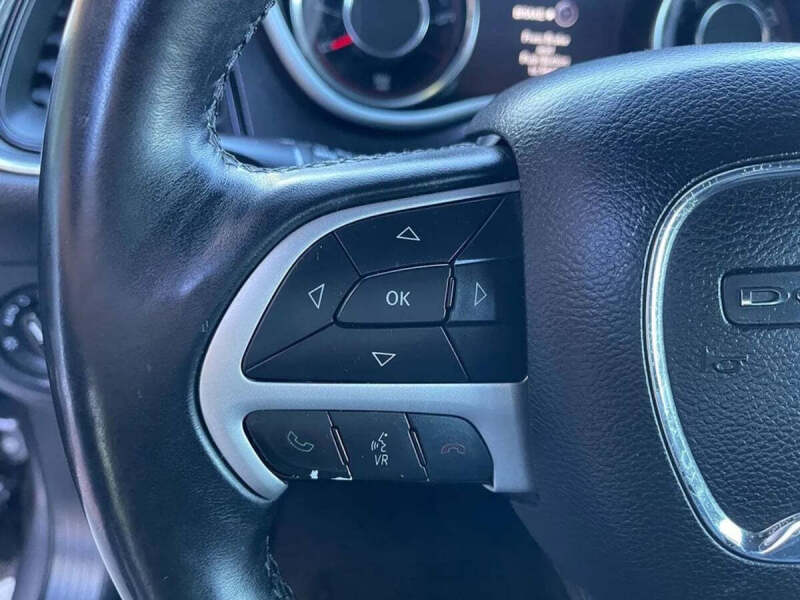 2015 Dodge Challenger SXT Plus