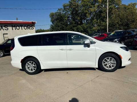 2017 Chrysler Pacifica LX