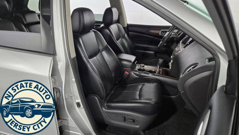 2017 Nissan Pathfinder Platinum
