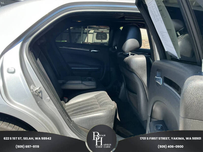 2018 Chrysler 300 S