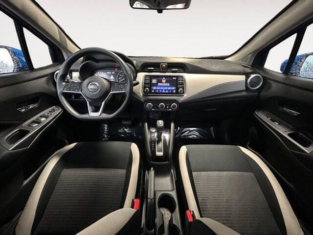 2022 Nissan Versa SV